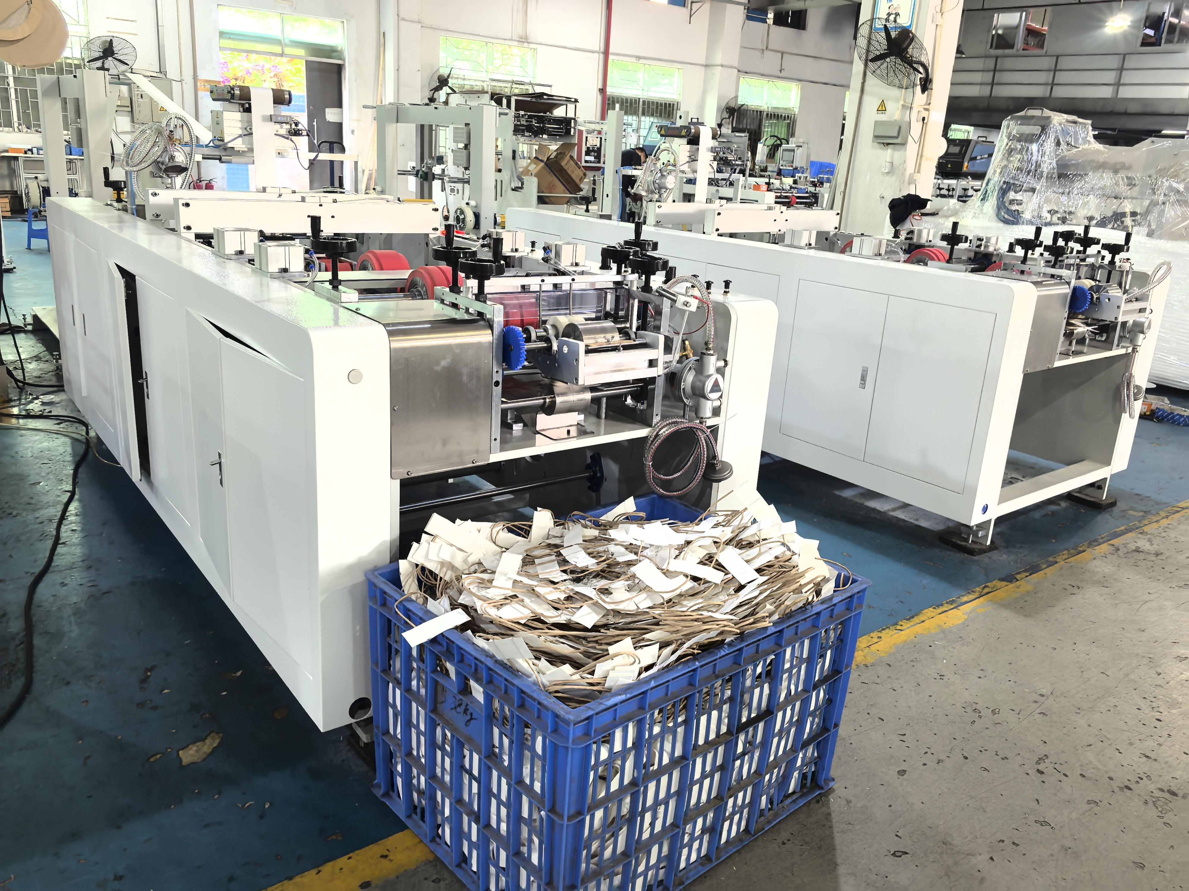 Stable Performance 10F Water Glue Twisted Paper Handle Making Machine Continuous Running For Paper Handle System
